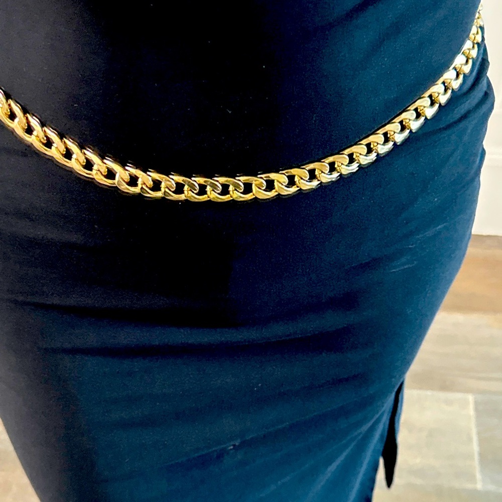 CHIC GOLD CUBIN CHAIN BELT 1/2” thick adjustable